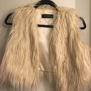 Short faux fur vest